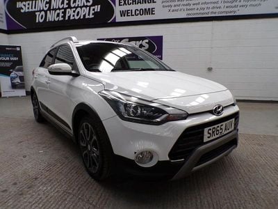 Used Hyundai i20 Active 2016 White Hatchback