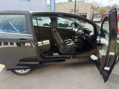 Usado Ford B-MAX Zetec 100 HP (73 kW) 2015 Preto Monovolume