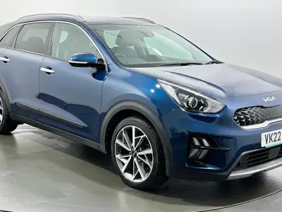 Usado Kia Niro 141 HP (103 kW) 2022 Azul SUV