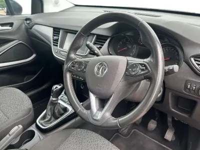 Used Vauxhall Crossland Design Edition 83 HP (61 kW) 2022 Orange SUV