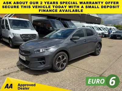 Usado Kia XCeed 140 CV (102 kW) 2021 Gris SUV