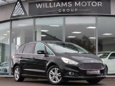Używany Ford S-MAX Titanium 150 KM (110 kW) 2016 Czarny Minivan