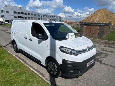 Used Citroën Dispatch 105 HP (77 kW) 2023 White MPV