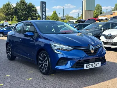 Used Renault Clio Iconic 90 HP (66 kW) 2021 Blue  Hatchback