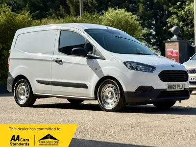 Usado Ford Transit 100 HP (73 kW) 2020 Branco