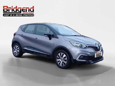 Grey/black Used 2019 Renault Captur Play SUV | £8,799 (Fair price)