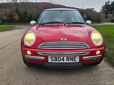 Red Used 2004 Mini Cooper Hatch Hatchback | £1,990