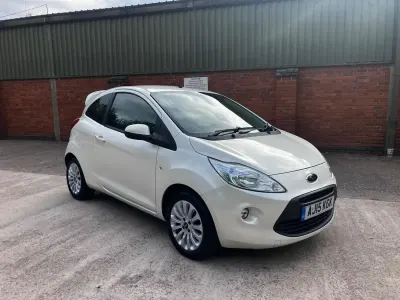 Używany Ford Ka Zetec 69 KM (50 kW) 2015 Biały Hatchback