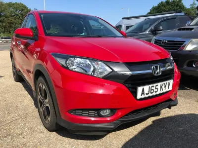 Used Honda HR-V SE 120 HP (88 kW) 2016 Red SUV