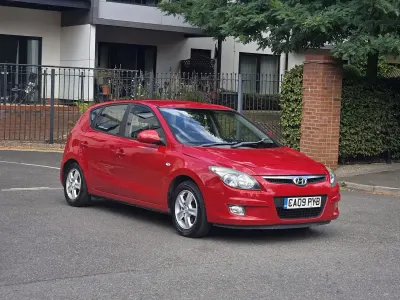 Used Hyundai i30 Comfort 109 HP (80 kW) 2009 Red Hatchback