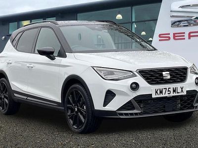 Glacial white New 2025 Seat Arona Black Edition SUV | £20,850 (Fair price)