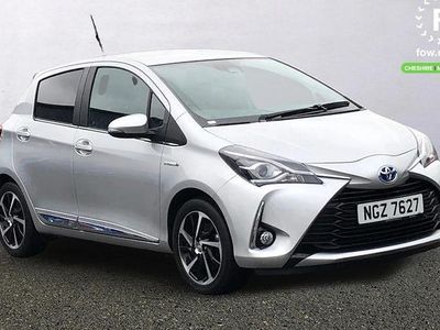 Used Toyota Yaris Hybrid 101 HP (74 kW) 2019 Silver Hatchback