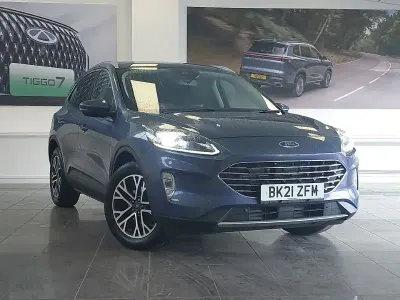 Używany Ford Kuga Titanium 120 KM (88 kW) 2021 Niebieski SUV