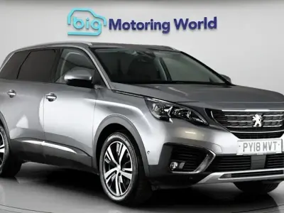 Usado Peugeot 5008 Allure 131 HP (96 kW) 2020 SUV