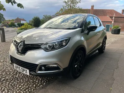 Used Renault Captur Dynamique 90 HP (66 kW) 2015 Silver SUV