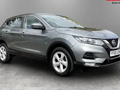 Used Nissan Qashqai Acenta 116 HP (85 kW) 2018 Grey SUV