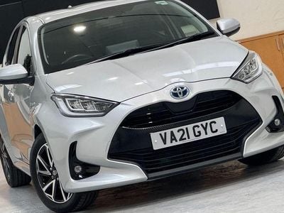 Used Toyota Yaris Hybrid Design 2021