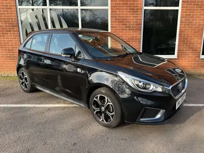 Usado MG MG3 Exclusive 106 CV (77 kW) 2022 Negro Utilitario