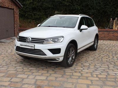 White Used 2015 VW Touareg SE SUV | £10,999 (A bit pricey)