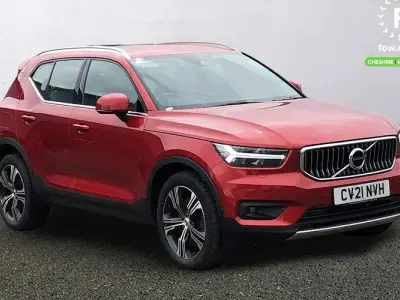 Usado Volvo XC40 Inscription 262 CV (192 kW) 2021 Rojo SUV
