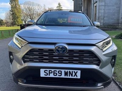 Used Toyota RAV4 Hybrid 222 HP (163 kW) 2019 SUV