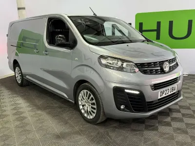Usado Vauxhall Vivaro 2023 Cinzento Monovolume