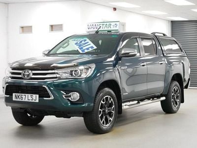 Used Toyota HiLux 150 HP (110 kW) 2017 Green Pickup