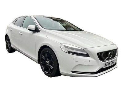 Used Volvo V40 Inscription 152 HP (111 kW) 2018 White Hatchback
