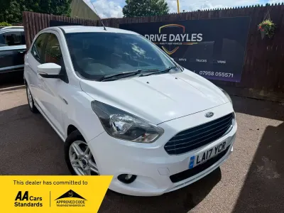 Used Ford Ka Plus Zetec 70 HP (51 kW) 2017 White Hatchback