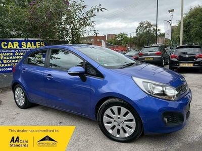 Blue Used 2014 Kia Rio Hatchback | £2,995 (Good price)