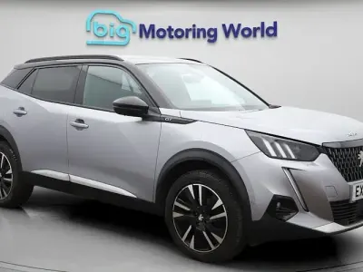 Używany Peugeot 2008 Premium 131 KM (96 kW) 2022 Szary SUV