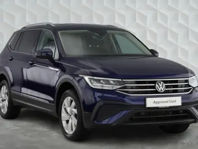 Used VW Tiguan Allspace Life 150 HP (110 kW) 2024 Blue SUV