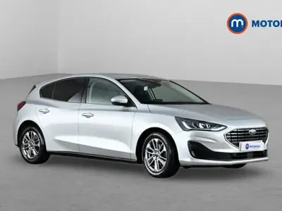 Used Ford Focus Style 125 HP (91 kW) 2022 Silver Hatchback