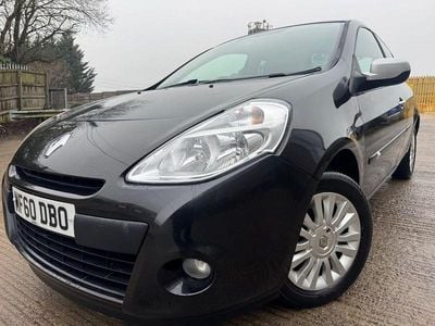 Used Renault Clio II 75 HP (55 kW) 2010 Black Hatchback