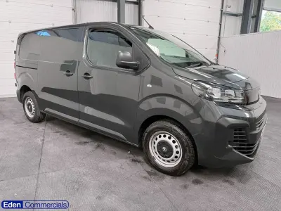 Used Vauxhall Vivaro 120 HP (88 kW) 2024 Grey MPV