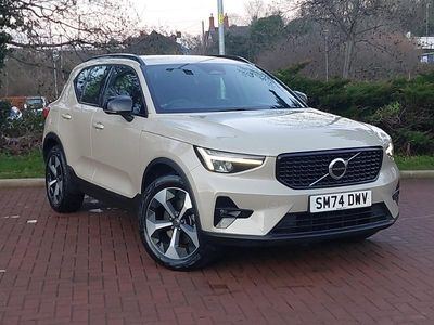 Used Volvo XC40 Plus 163 HP (119 kW) 2024 Gold SUV
