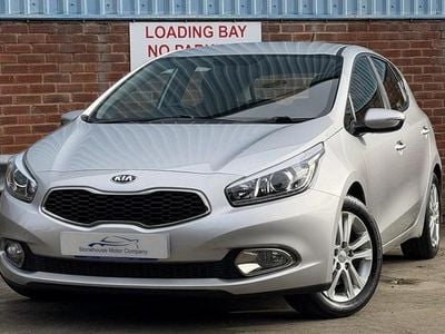 Silver Used 2014 Kia Ceed Hatchback | £2,495 (Fair price)