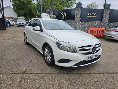 Used Mercedes A180 SE 2014 White Hatchback