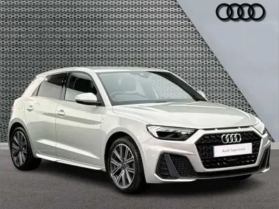 Begagnad Audi A1 S-Line 113 HK (83 kW) 2024 Silver SUV