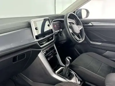 Used VW T-Roc Style 150 HP (110 kW) 2025 Blue SUV