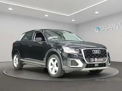 Begagnad Audi Q2 Sport 116 HK (85 kW) 2020 Svart SUV