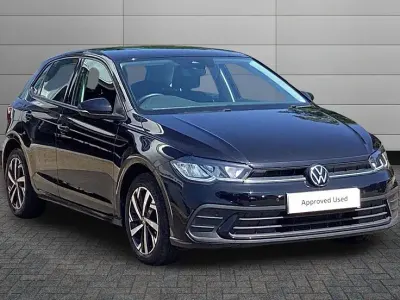 Used VW Polo Life 95 HP (69 kW) 2023 Black Hatchback