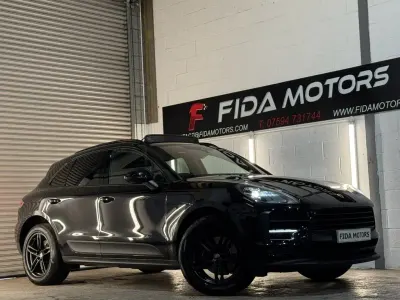 Used Porsche Macan 245 HP (180 kW) 2018 Black SUV