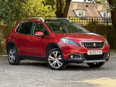 Used Peugeot 2008 Allure Premium 110 HP (80 kW) 2019 Red SUV