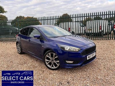 Blue Used 2017 Ford Focus Zetec Hatchback | £9,995 (Fair price)