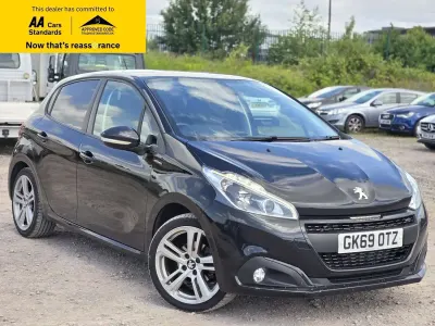 Used Peugeot 208 GT-line 110 HP (80 kW) 2019 Black Hatchback