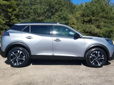 Used Peugeot 2008 Allure Premium 100 HP (73 kW) 2022 Grey SUV