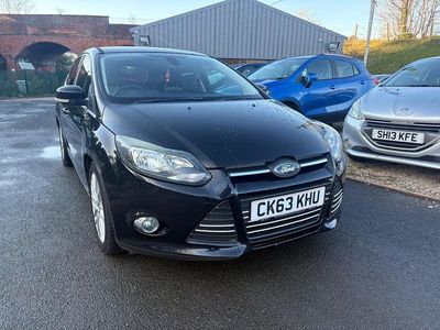 Used Ford Focus Zetec 125 HP (91 kW) 2013 Black Hatchback