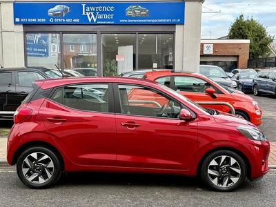 Used Hyundai i10 Advanced 84 HP (61 kW) 2023 Red Hatchback