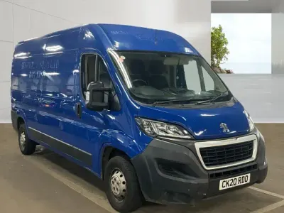 Used Peugeot Boxer 140 HP (102 kW) 2020 Blue Van